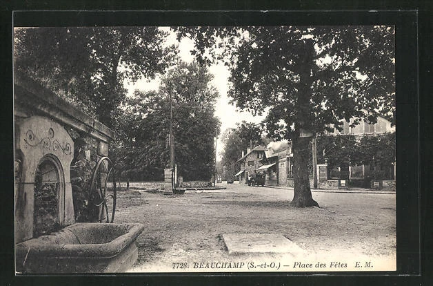 CPA Beauchamps, Place des Fêtes