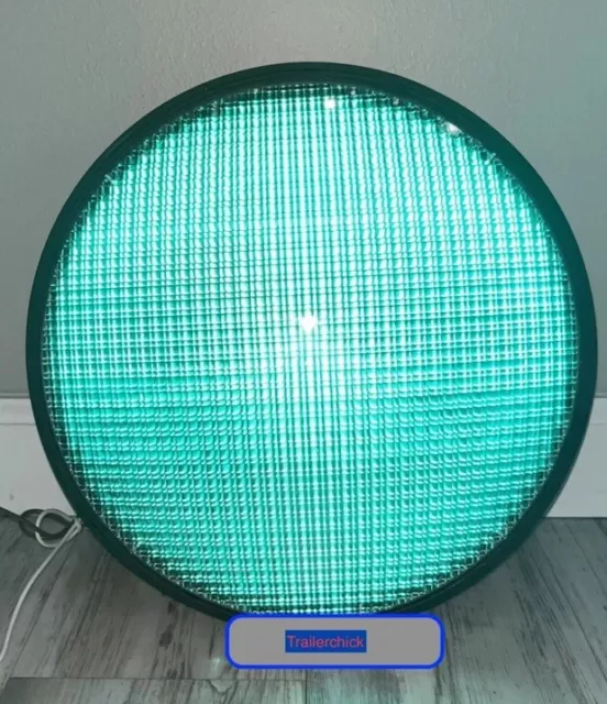 Green Traffic Light Signal LED Leotek Street Maintenance Replacement Man Cave