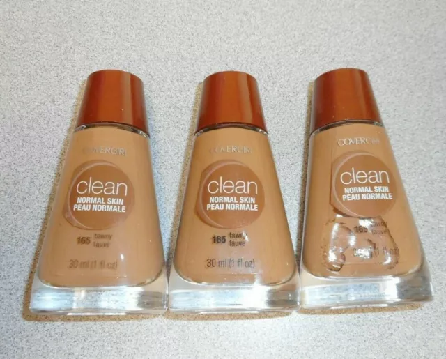 LOT OF 3 COVERGIRL CLEAN NORMAL SKIN LIQUID FOUNDATION 165 TAWNY 1oz EACH