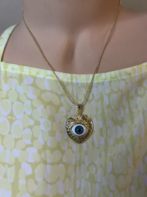 Cadena con dije De Ojo Turco en forma de corazon