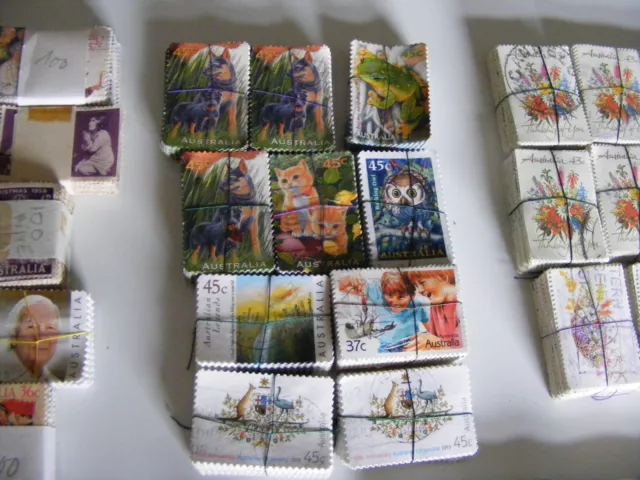 Australia Stamp Bundleware  Approx 5,600 Stamps In Bundles Of 100 ;Ideal Craft 3