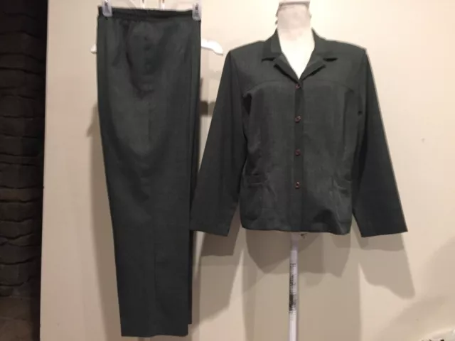 Sag Harbor Petites Suit, Slacks & Jacket, SZ 16P, Dark Gray, shoulder pads,