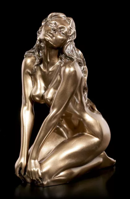 Féminine Statue Nu - Assis Avec Mains Sur Pieds - Veronese Femme Statuette Déco