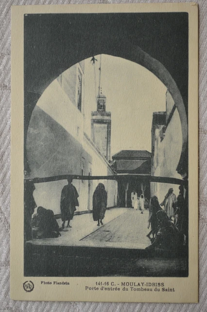 CPA " MOULAY IDRISS - Porte d'entrée du Tombeau du Saint