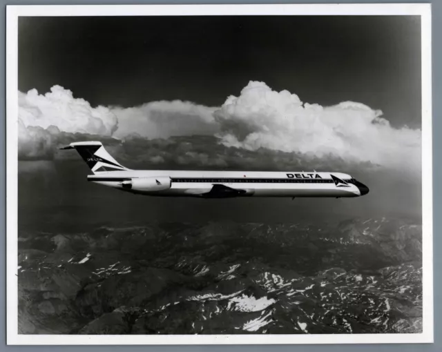 Delta Md-88 Original Manufacturers Photo Mcdonnell Douglas Airlines
