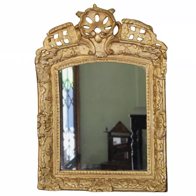 Miroir doré d'époque Louis XV - du 18ème siècle