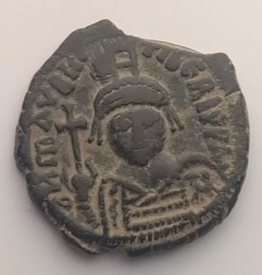 Maurice Tiberius 582-602 Æ Follis Constantinople