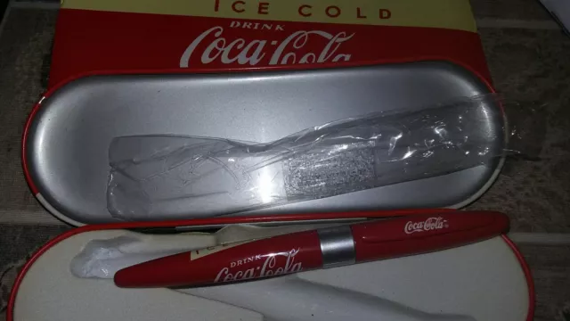 Penna A Sfera Coca Cola Con Scatola In Latta Penna A Sfera Coca Cola Con Scatola In Latta