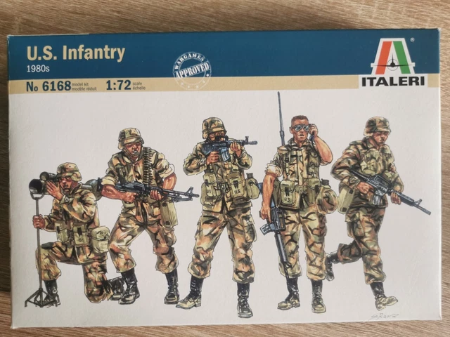 Petits soldats en plastique peint américains