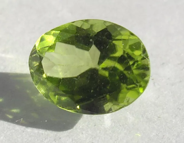 1,63 ct Très beau Peridot du Pakistan