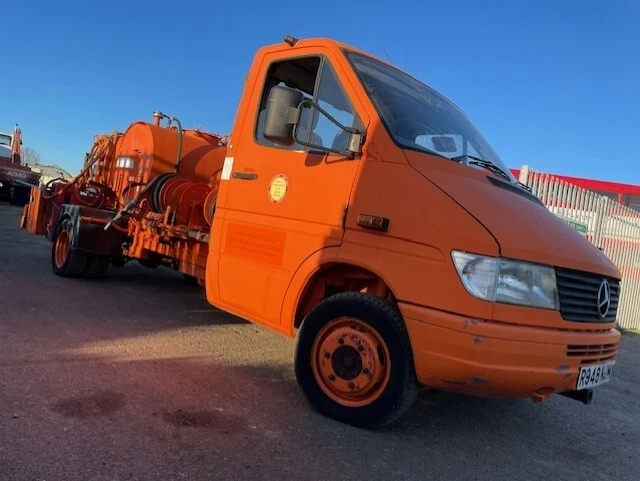 MERCEDES BENZ 412D Sprinter Airport vehicle 4x2 1998 £2,500.00 ...