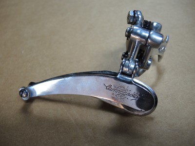 Deragliatore ANTERIORE CAMPAGNOLO RECORD 1970`s lucido-MOLTO BUONO Ristrutturato 