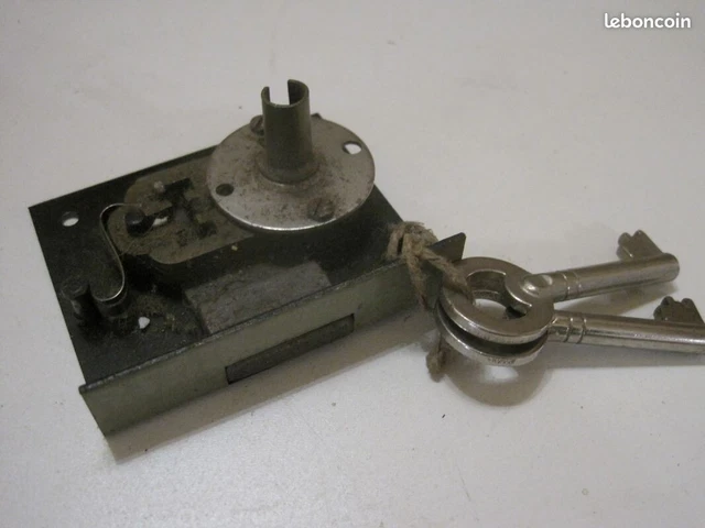 ANCIENNE CLÉ CLEF key coffret boite à musique bijoux serrure écrin box