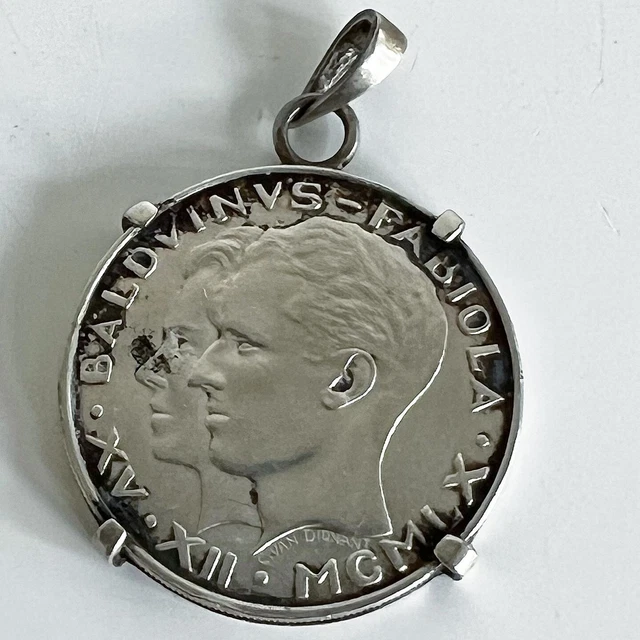 Pièce en argent Mariage Roi Baudoin et Reine Fabiola montée en pendentif 1960