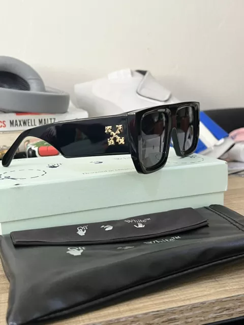 Louis Vuitton SUPER RARE LUXURY Virgil Abloh 2054 Sunglasses Z1319U LV