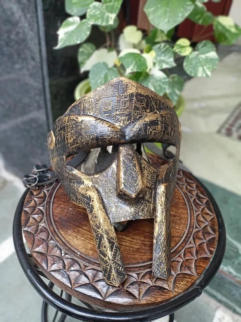 Middeleeuws handgesmeed Doom-masker, MF DOOM ter ere van Mad Villain Mild Steel Face Armor, MF Doom kopen vanaf een prijs van 29