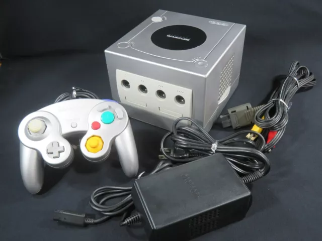 GameCube Nintendo Japan console controller game tested silver DOL-001 jp games