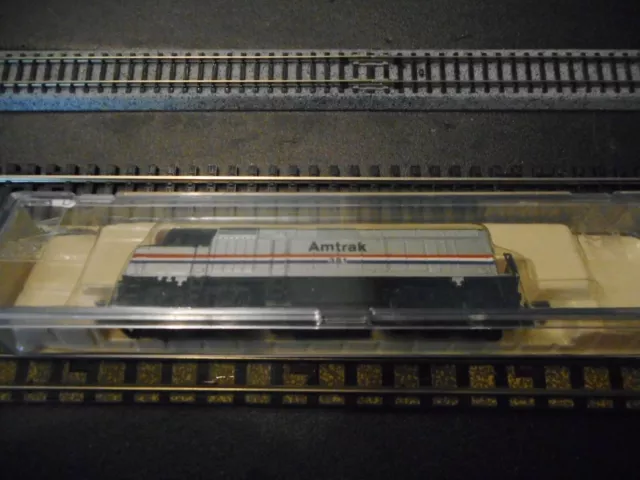 Life Like N Scale F40 Diesel Loco Amtrak 381 Boxed