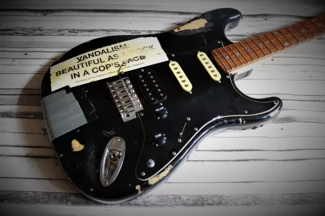 Kurt Cobain Vandalismus Stratocaster Reliktgitarrenkörper ALTE SKOOL RELIKTE