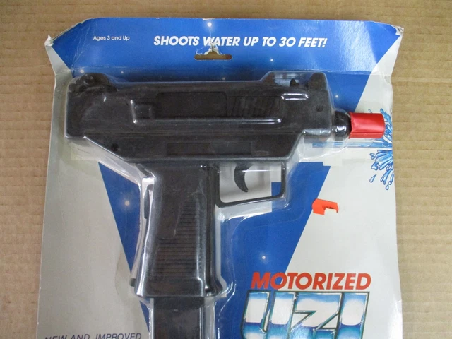 VINTAGE NOS LARAMI Motorized Uzi Water Machine Gun Super Soaker D Β£58. ...