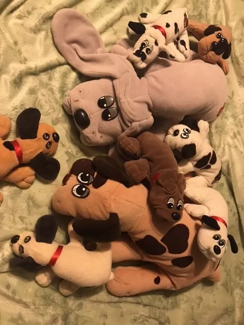 Lot of 9 (NINE) Pound Puppies 2 adults and 7 puppies