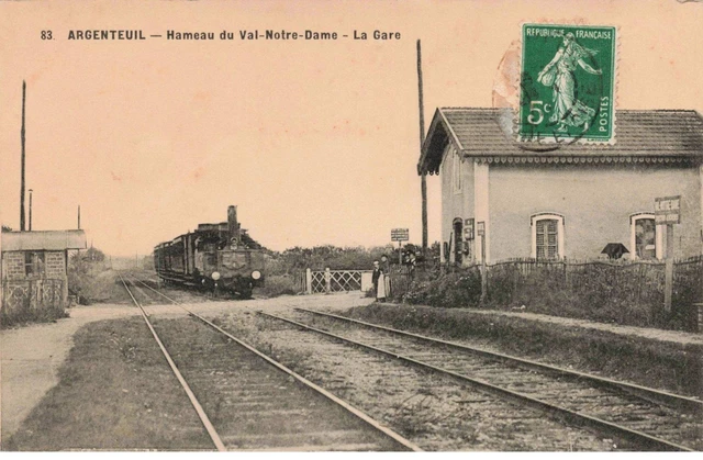 95 - ARGENTEUIL - S02486 - Hameau du Val Notre Dame - La Gare - Train - L3