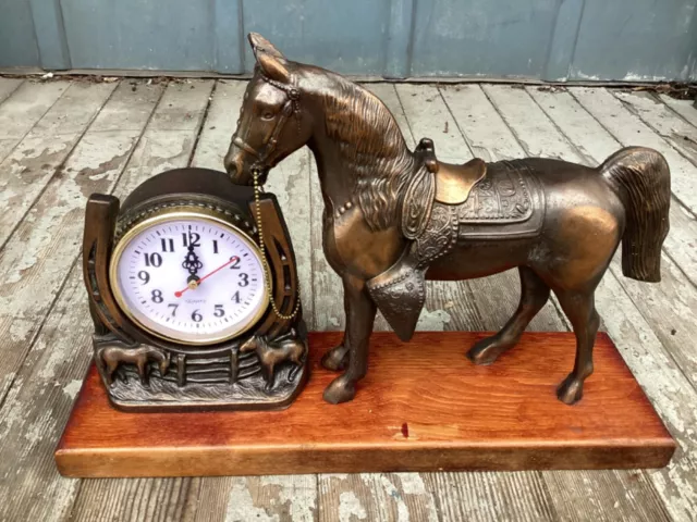 Vtg. United Clock Corp Self Starting Horse Mantel Clock USA Made SEE PICS READ