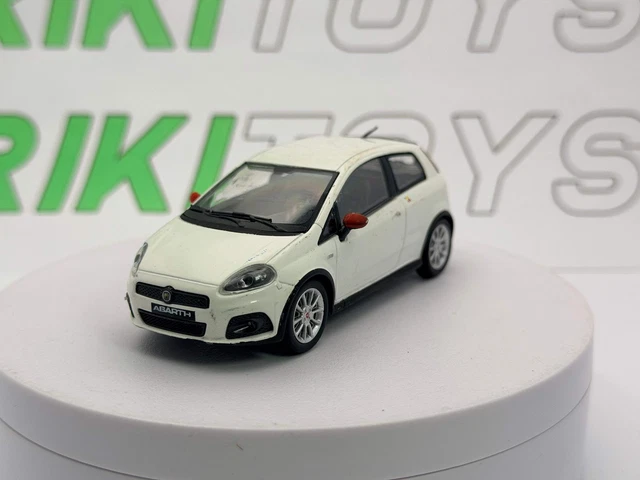 Modèle réduit Fiat - Nuova 500 Abarth 595 2018 - Blanc Rouge 1/43