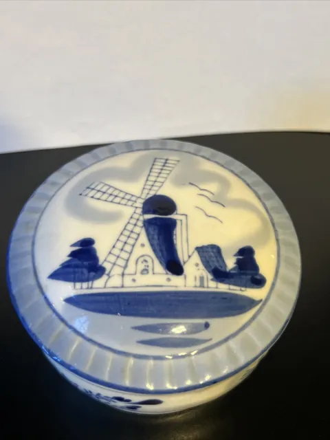 Delft Blue Round Trinket Box Lidded Dish Hand Painted Made in Holland