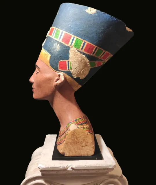 Busto egiziano della regina Nefertiti DIMENSIONI REALI. Policromato fedele...