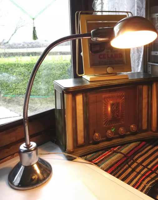 Ancienne Lampe de bureau Atelier métal chromé flexible articulé 80cm.