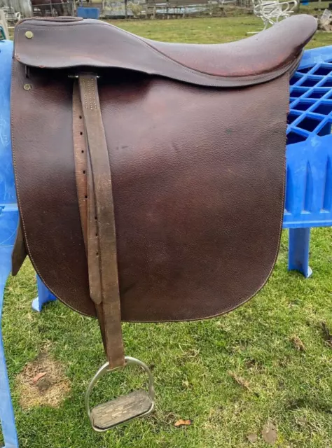 Used 20.5" Butler Bros saddle seat Lane Fox cutback English saddle made in UK