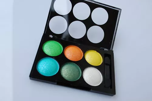 Eyeshadow Shimmer Finest 6 Colours Compact  Pallete 3