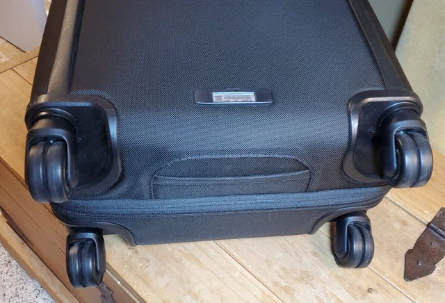 Tumi Alpha 3 Continental Expandable 4 Wheeled Carry-On Black 117162-1041 - $975 6