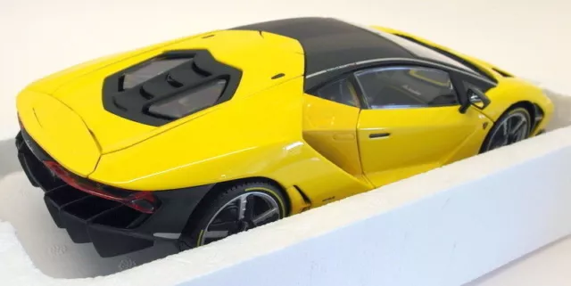 Maisto 1/18 Scale Diecast Model Car 38136 - Lamborghini Centenario - Yellow 3