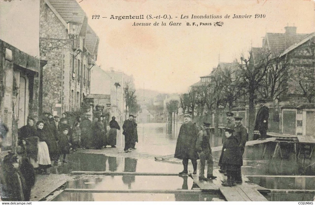 95 ARGENTEUIL _S06246_ Les Inondations de Janvier 1910 Avenue de la Gare
