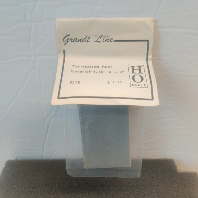Grandt Line HO Scale 5218 Corrugated Roof Material  1.85” X 4.4” 🆕