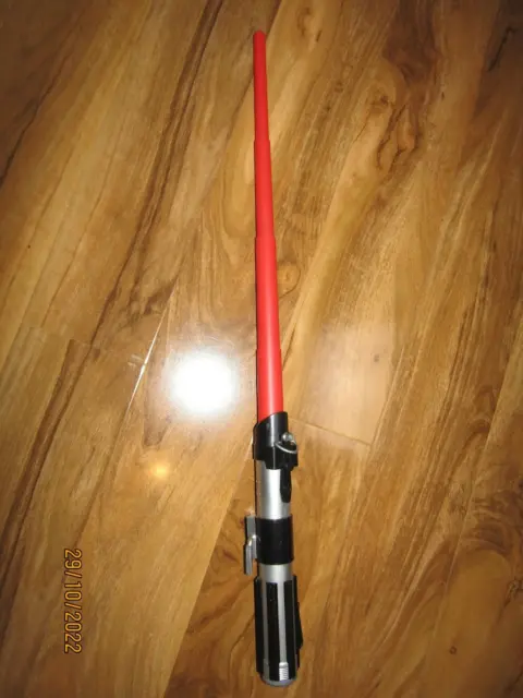 Star Wars Extendable Flick Out red Lightsaber 2010 Hasbro