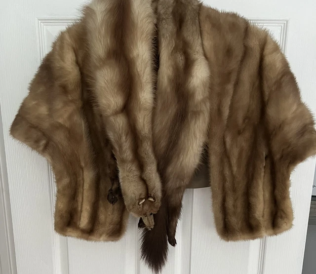 Vintage 2PC Matching Genuine Fox Fur Stole Cape and 2 Fox Fur Neck Wrap