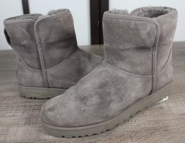 UGG Australia Cory II Genuine Shearling Gray Suede Short Ankle Boot Bootie US 9