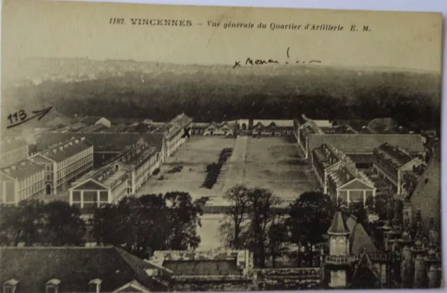 Vincennes 94 CPA View General of / The District Artillery Good Condition