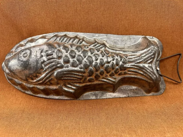 Vintage Tin Metal Fish Mold ~ KREAMER 13 ~ Kramer #13 Kitchen Decor