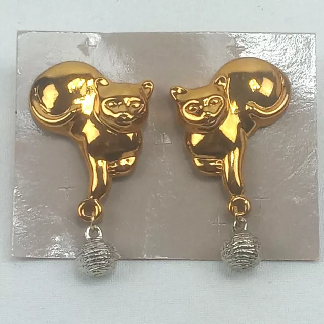 Vintage Figural Cat And Yarn Pierced Earrings Gold/SilverTone Fashion Costume