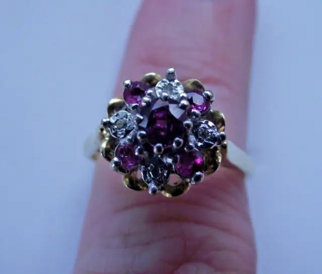 18 CT 750 YELLOW GOLD HALLMARKED 5 RUBY & 4 DIAMOND RING 4.52g UK N 1/2 US 7.5