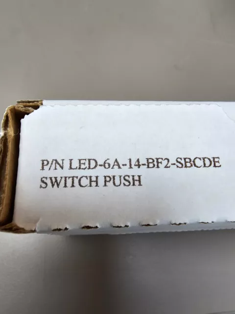 Led-6A-14-Bf2-Sbcde Switch Push