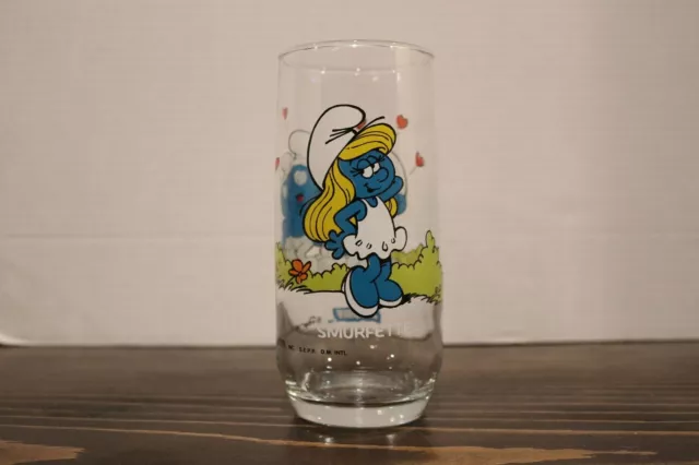 Smurfette Smurf Drinking Glass 1982 Peyo Wallace Berrie & Co