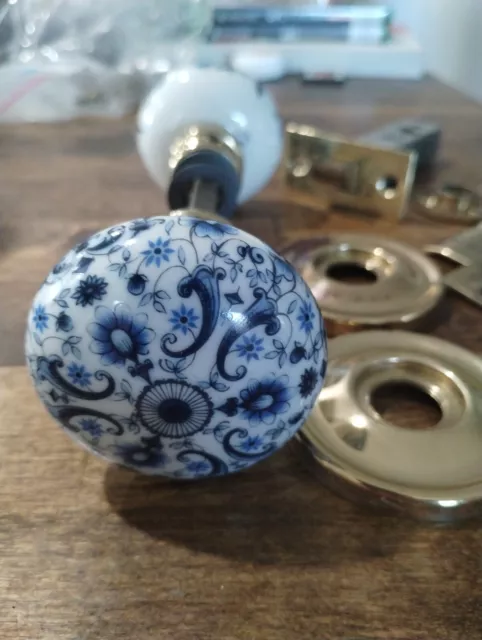 4 set Vintage Baldwin Limoges Porcelain Brass Dummy Door Knobs White Blue Floral