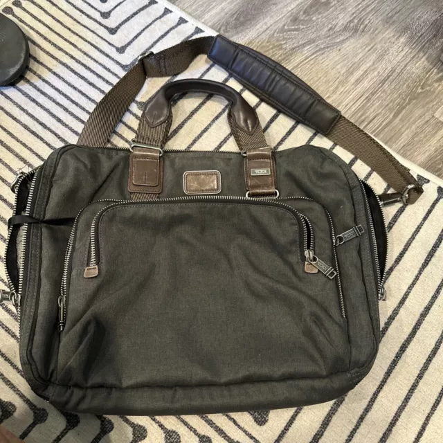 TUMI Alpha Bravo Yuma Anthracite Messenger Briefcase Shoulder Strap Bag 16”x13”