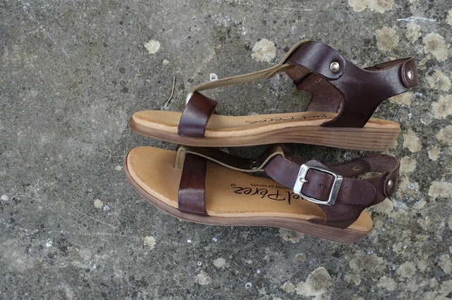 sandales cuir plates marron/doré Raquel Perez 36 3