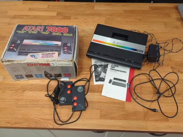 BOXED ATARI 7800 Console Asteroids Built In 2 Pads Tested Working